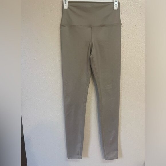 ALO Women’s Full Length Leggings - Picture 2 of 8